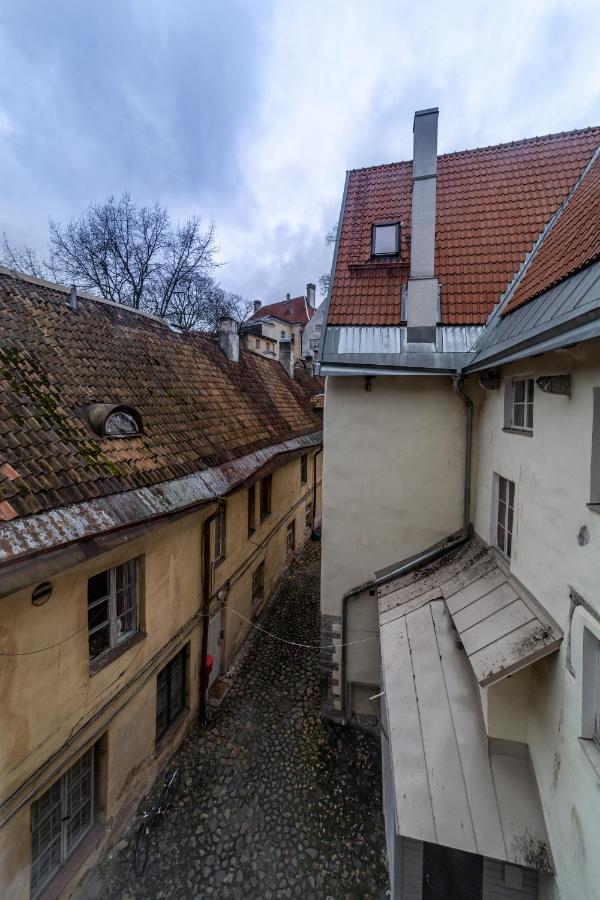 Roofs Of The Old Tallinn Guest House Εξωτερικό φωτογραφία